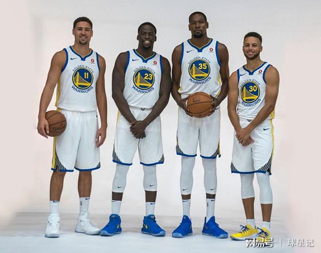 在经历全年 在经历全年